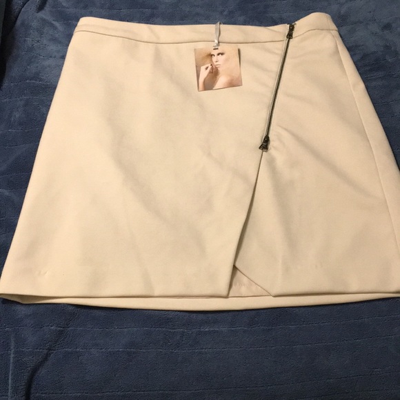 Paraphrase Dresses & Skirts - NEW NWT Paraphrase Cream Colored Skirt 12 L Gorgeous